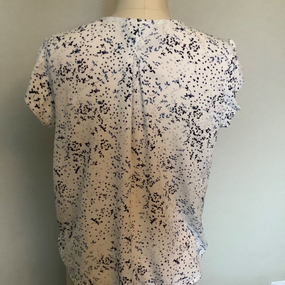 Size M - Picture 3 of 6